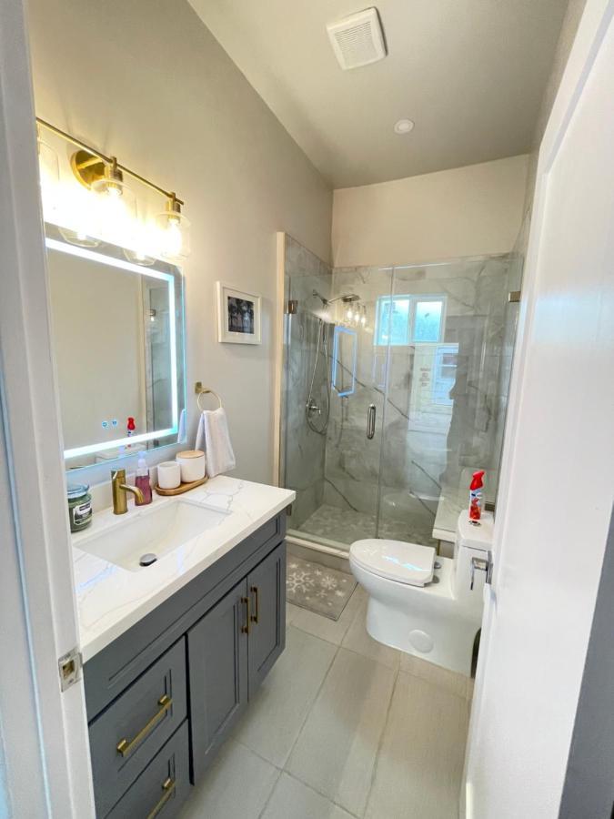 Van Nuys Luxury, Near To Universal Studios, And Hollywood Los Angeles Exterior photo
