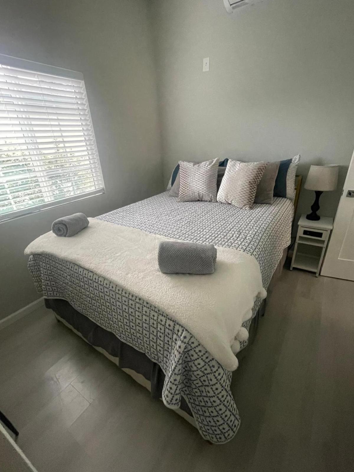 Van Nuys Luxury, Near To Universal Studios, And Hollywood Los Angeles Exterior photo