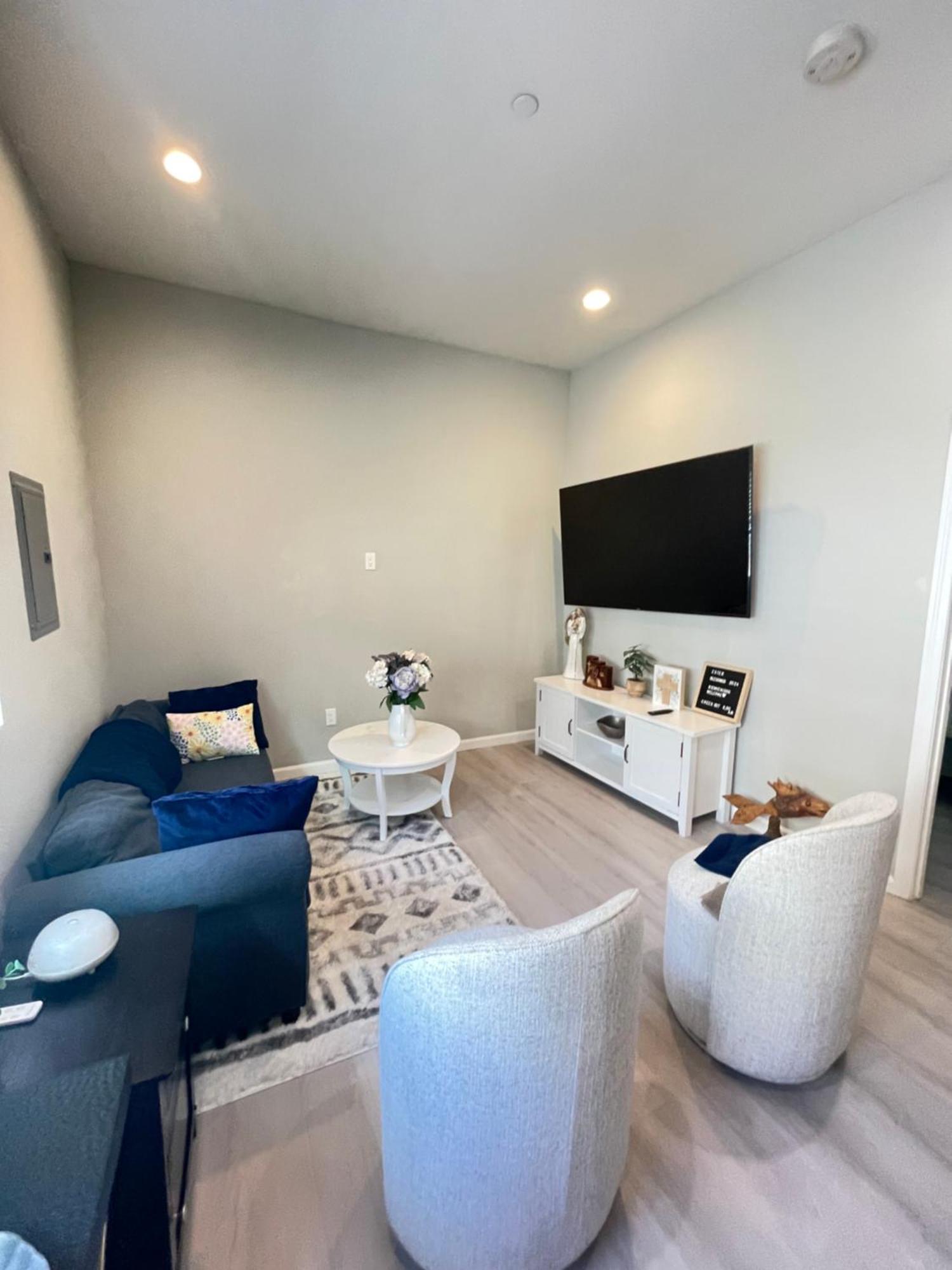 Van Nuys Luxury, Near To Universal Studios, And Hollywood Los Angeles Exterior photo